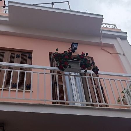Lefterakis Place Aegina Exterior photo